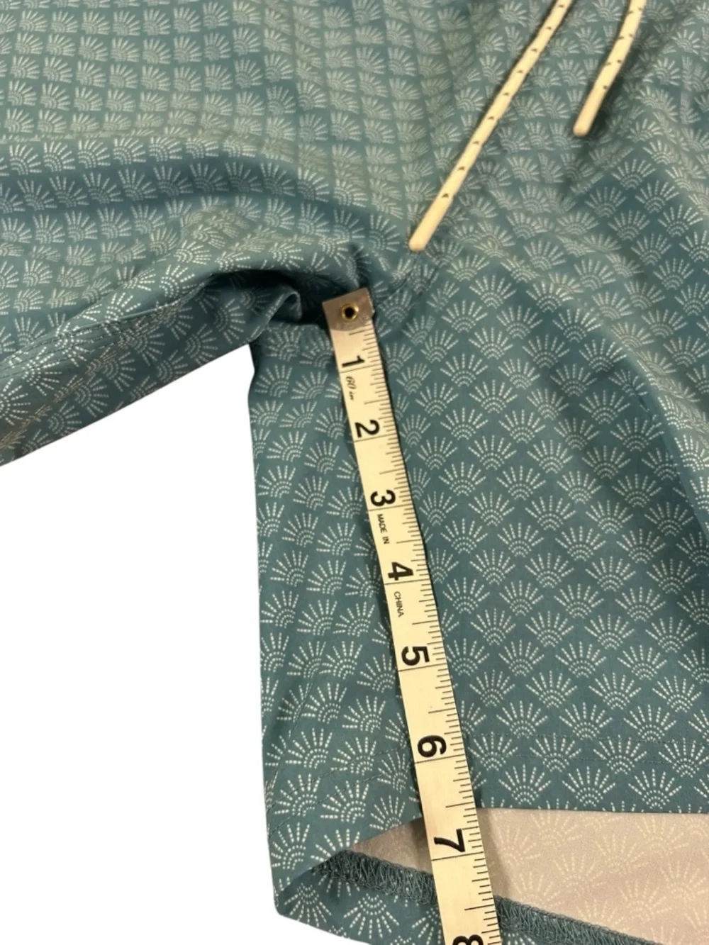 TOES ON THE NOES Malibu Volley Swim Trunks Teal Horizon‎ Print Sz M